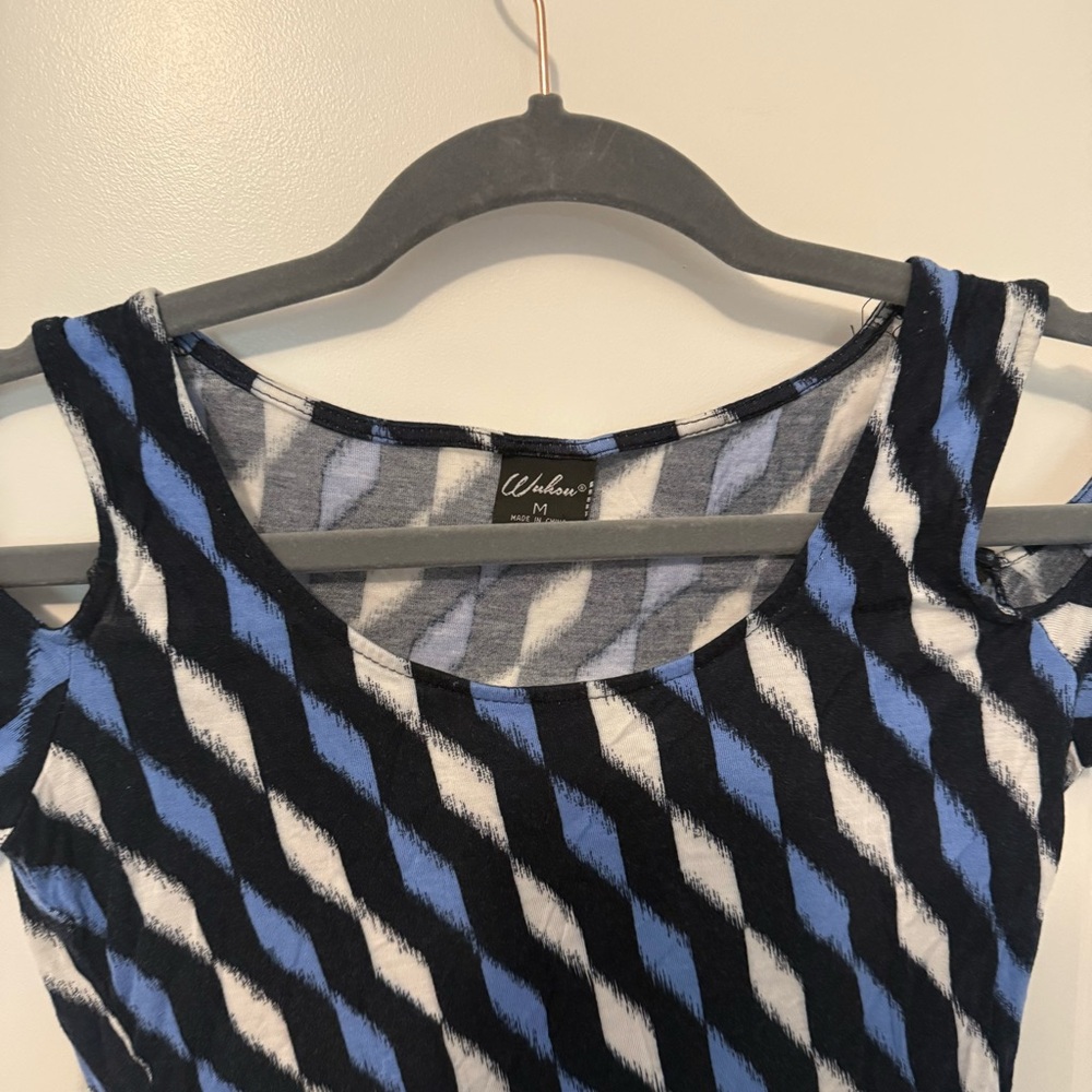 Women's Blue and Black Patterned Top Shoulder Cut-Out - Picture 2 of 7